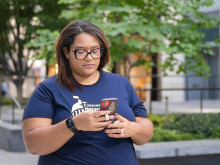 Volunteer on the phone